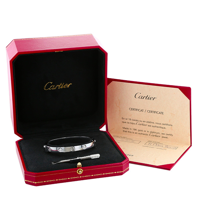 Cartier Love 4 diamants bracelet in white gold and diamonds - Detail D2