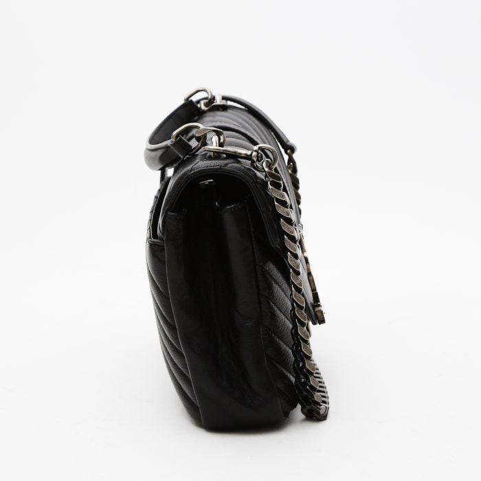 Saint Laurent  College medium model  handbag  in black chevron quilted leather - Detail D6
