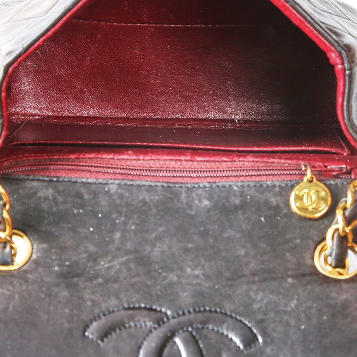 Borsa a tracolla Chanel  Mini Timeless in pelle trapuntata nera - Detail D4