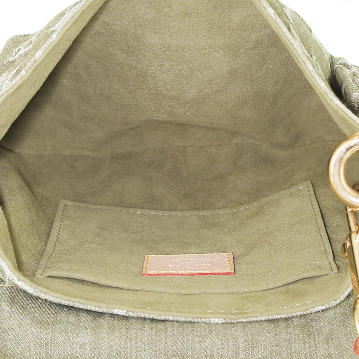 Sac à main Louis Vuitton Pleaty en toile denim monogrammée verte et cuir naturel - Detail D2
