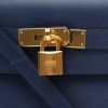 Bolso de mano Hermès  Kelly 32 cm en cuero epsom azul - Detail D1 thumbnail