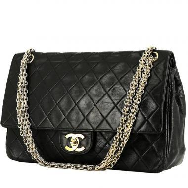 Bolsos Chanel Vintage de Ocasión 4 | MavieenmieuxShops | Chanel Boy shoulder bag in black and grey shading quilted leather