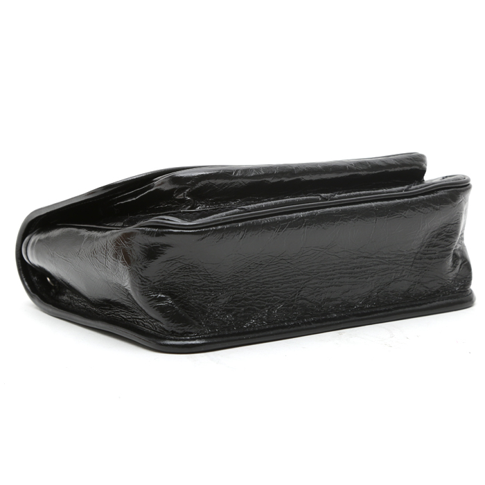 Saint Laurent Niki Baby shoulder bag in black leather - Detail D5