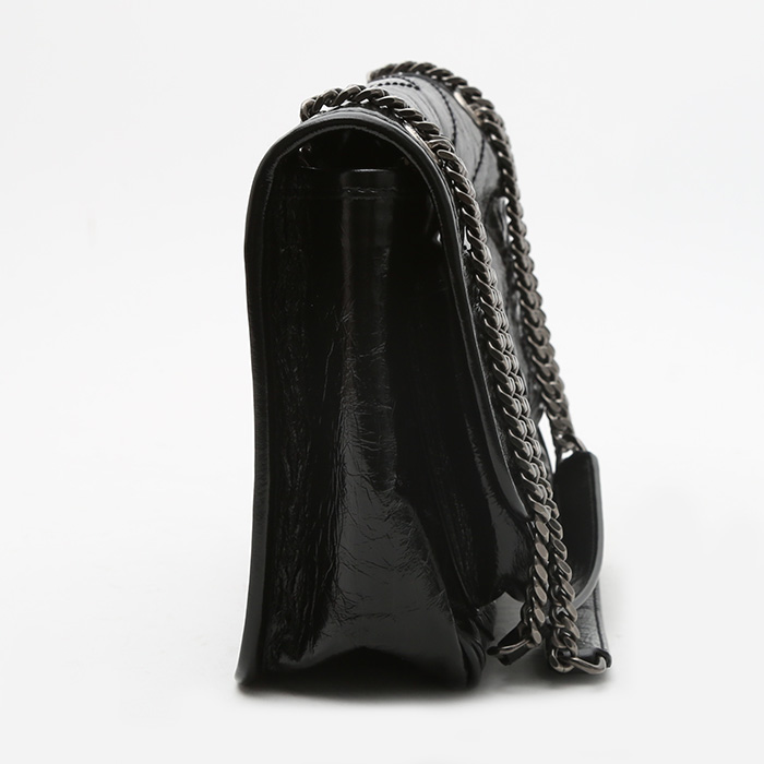 Sac bandoulière Saint Laurent Niki Baby en cuir noir - Detail D7