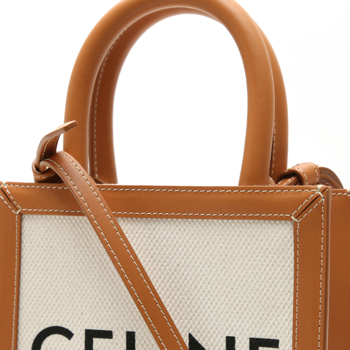 Bolso Cabás Celine  Vertical mini  en lona beige y cuero marrón - Detail D1