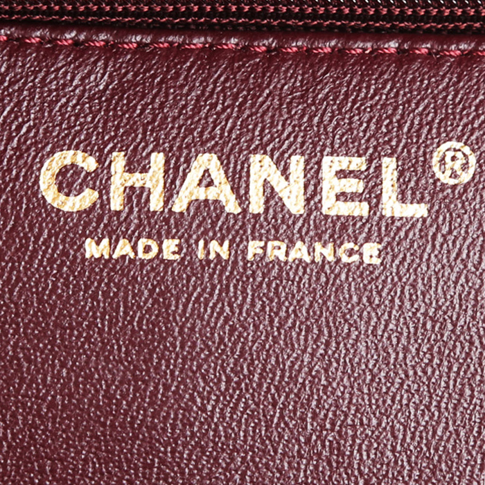 Sac porté épaule ou main Chanel  Mademoiselle en cuir matelassé noir - Detail D4