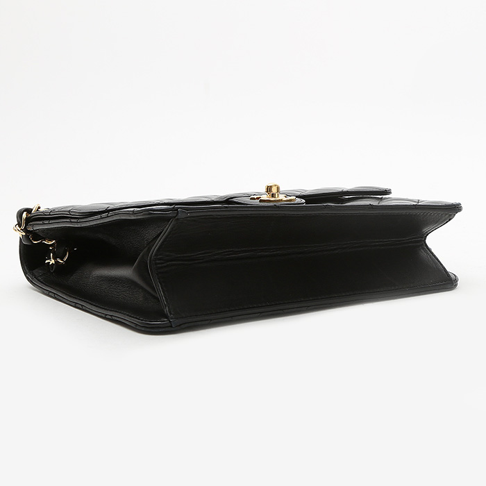 Sac porté épaule ou main Chanel  Mademoiselle en cuir matelassé noir - Detail D5