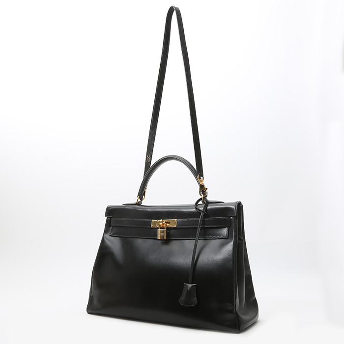 Hermès  Kelly 35 cm handbag  in black box leather - Detail D2