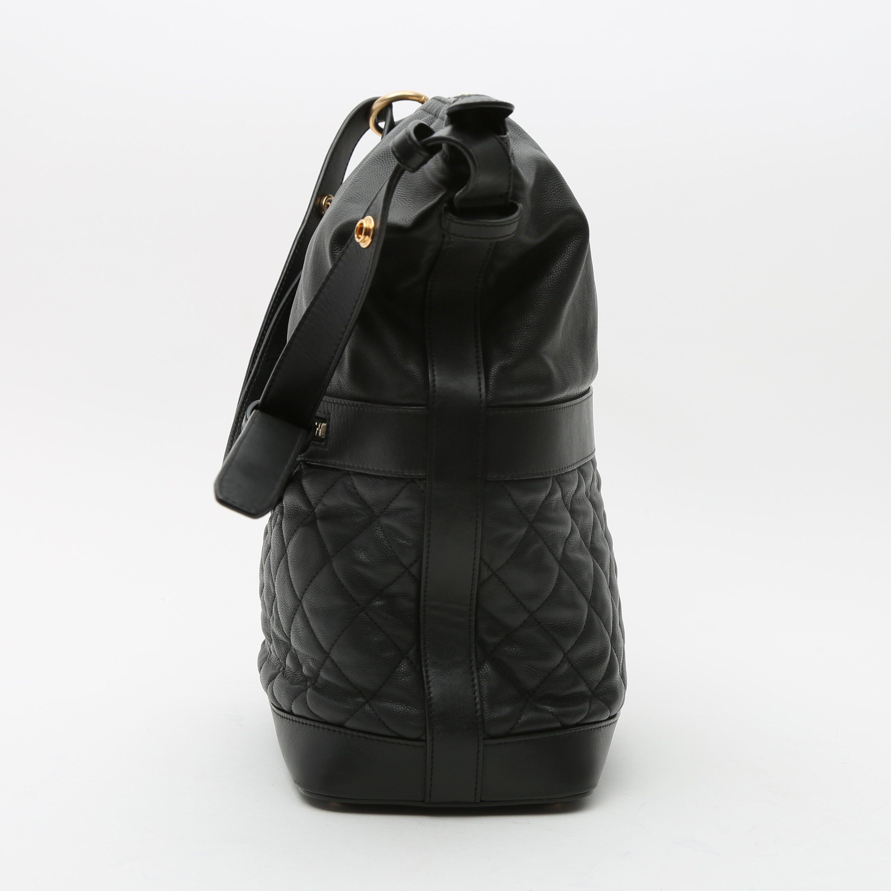 Bolso de mano Chanel  Hobo en cuero granulado negro - Detail D7