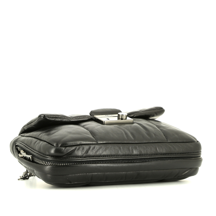 Bolso bandolera Prada  Bomber en cuero negro - Detail D5