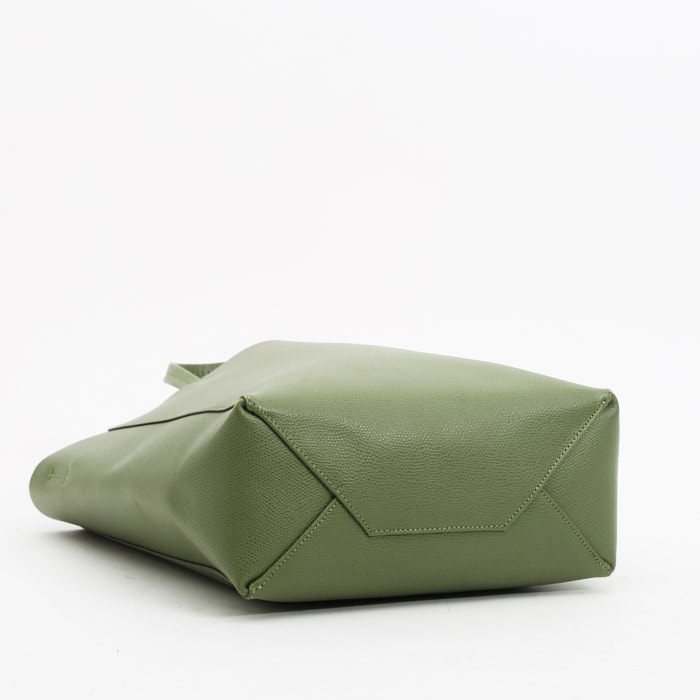 Celine  Cabas shopping bag  in green grained leather - Detail D6