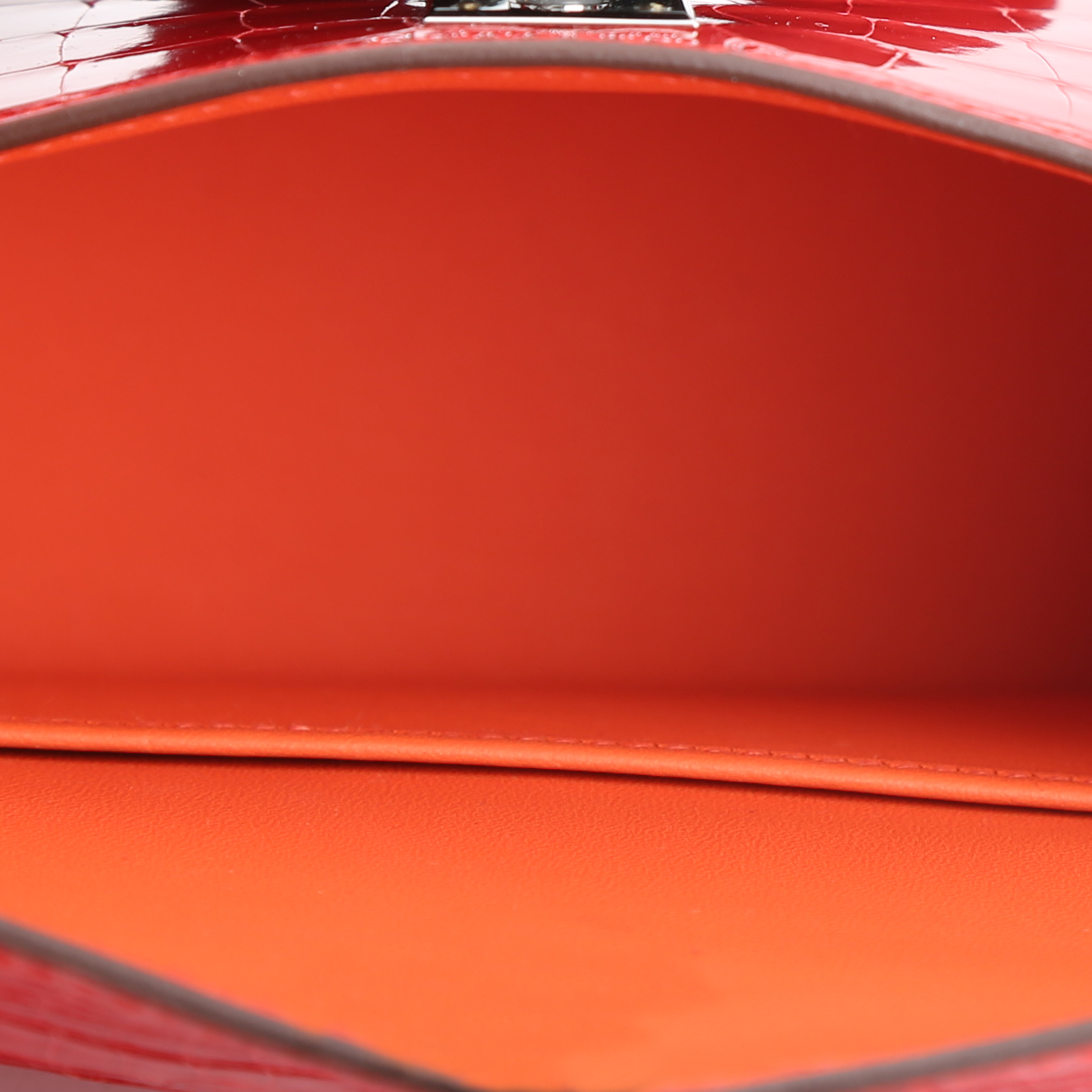 Borsa Hermès  Kelly 20 cm in alligatore Rouge de Coeur - Detail D3