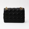 Bolso de mano Dior  Miss Dior en cuero acolchado negro - Detail D9 thumbnail