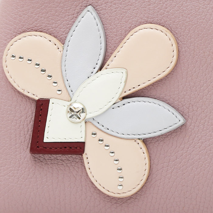 Louis Vuitton  Capucines BB handbag  in pink leather taurillon clémence - Detail D1