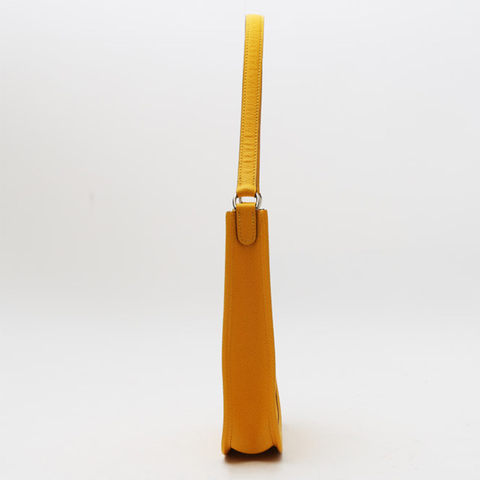 Borsa Hermès  Mini Evelyne in pelle Epsom gialla - Detail D5