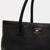 Chanel  Executive shopping bag  in black grained leather - Detail D1 thumbnail