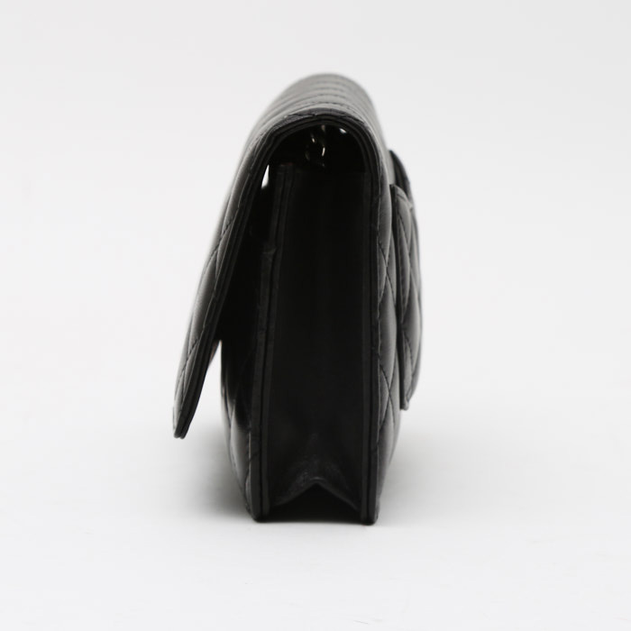 Chanel  Wallet on Chain shoulder bag  in black quilted grained leather - Detail D7