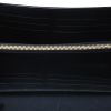 Louis Vuitton  Louise wallet  in plum patent leather - Detail D3 thumbnail