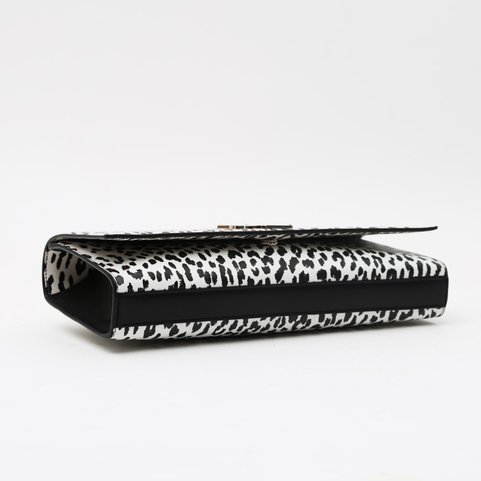 Pochette Saint Laurent  Kate en cuir blanc et noir - Detail D5