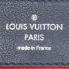 Zaino Louis Vuitton  Lockme Backpack in pelle martellata blu marino e rossa - Detail D4 thumbnail