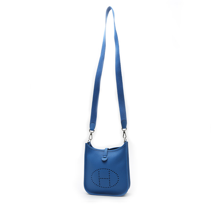Hermès  Mini Evelyne shoulder bag  in blue togo leather - Detail D8