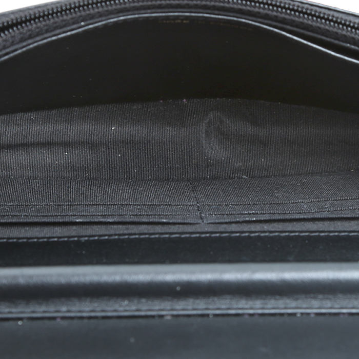 Chanel  Wallet on Chain shoulder bag  in black chevron quilted leather - Detail D3