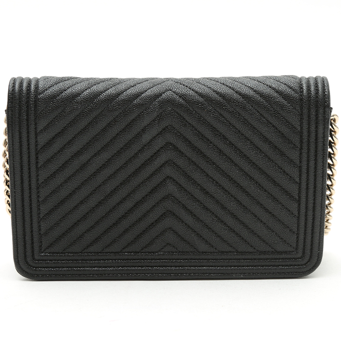 Sac bandoulière Chanel  Wallet on Chain en cuir matelassé chevrons noir - Detail D8