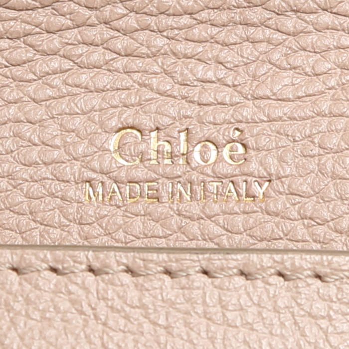 Chloé Clare handbag in beige and brown leather - Detail D4