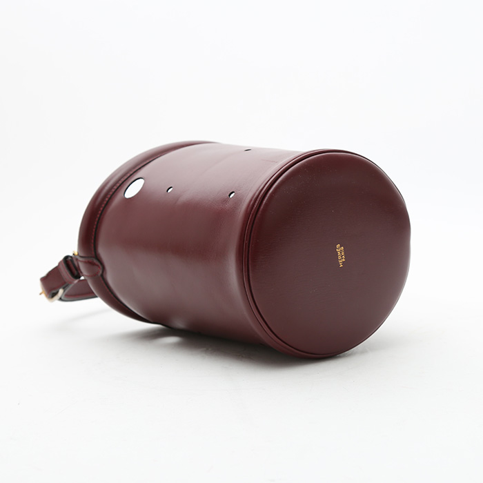 Hermès  Mangeoire handbag  in burgundy box leather - Detail D4