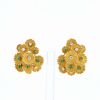 Vintage   1970's earrings for non pierced ears in yellow gold, diamonds and emerald - 360 thumbnail