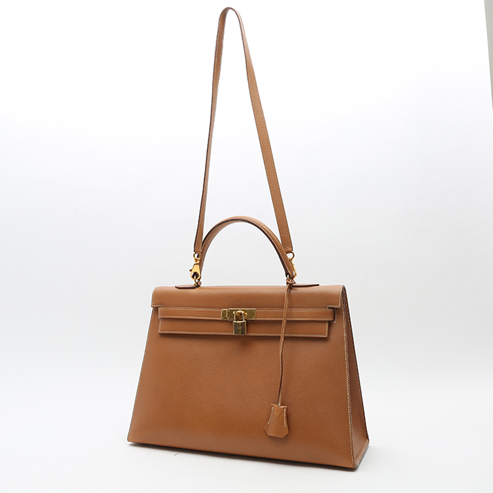 Sac à main Hermès  Kelly 35 cm en cuir Courchevel gold - Detail D9