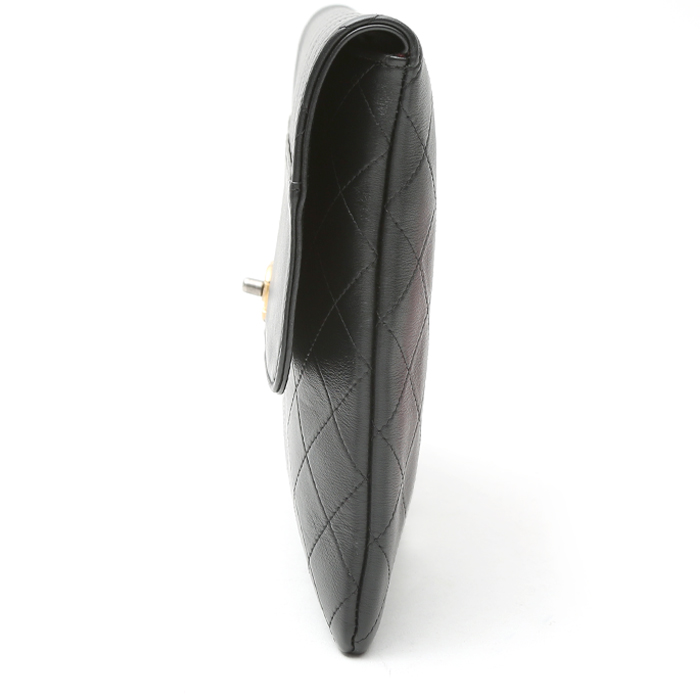 Chanel  Pochette pouch  in black quilted leather - Detail D6
