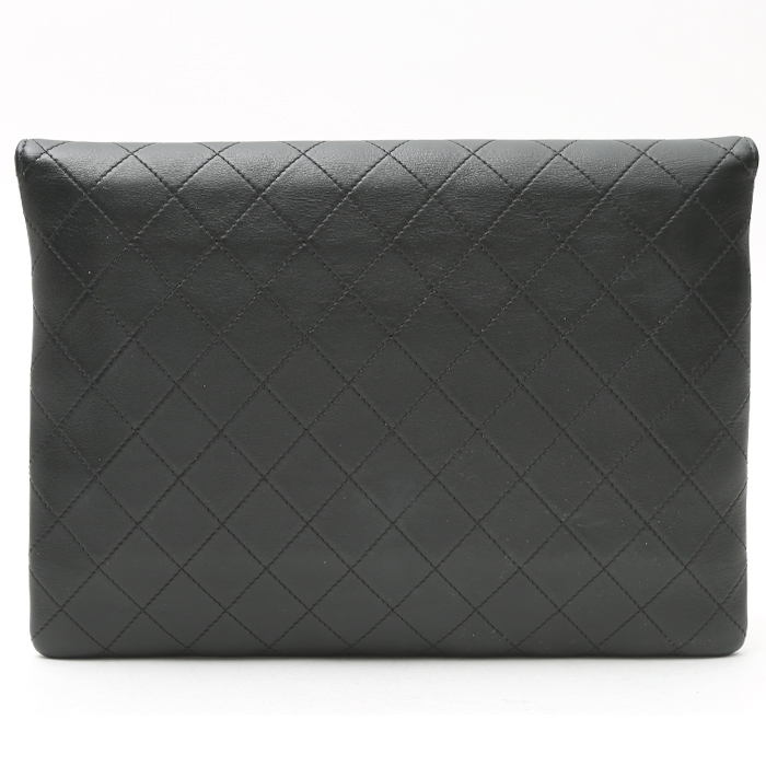 Bolsito de mano Chanel  Pochette en cuero acolchado negro - Detail D8