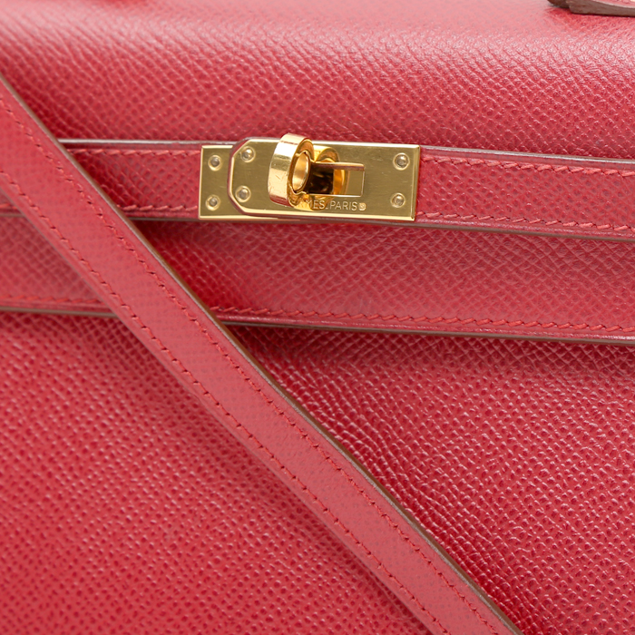 Bolso de mano Hermès  Kelly 20 cm en cuero Courchevel rojo - Detail D1