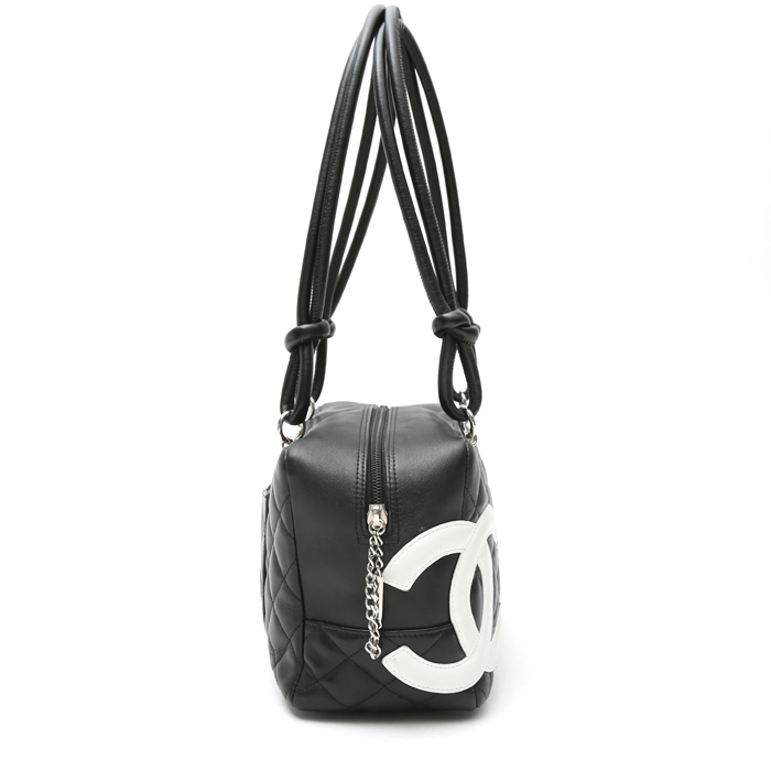 Sac cabas Chanel  Cambon en cuir matelassé noir - Detail D7