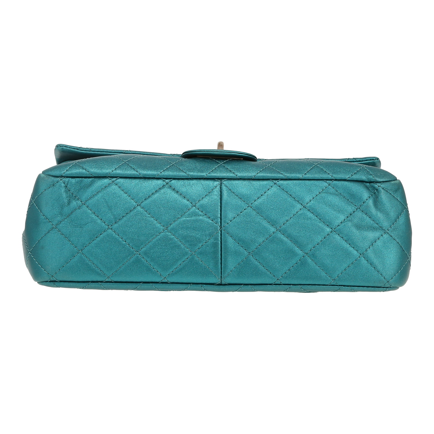 Borsa a tracolla Chanel 2.55 in pelle trapuntata blu metallizzato - Detail D1