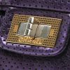 Bolso de mano Chanel   en cuero irisado violeta - Detail D1 thumbnail