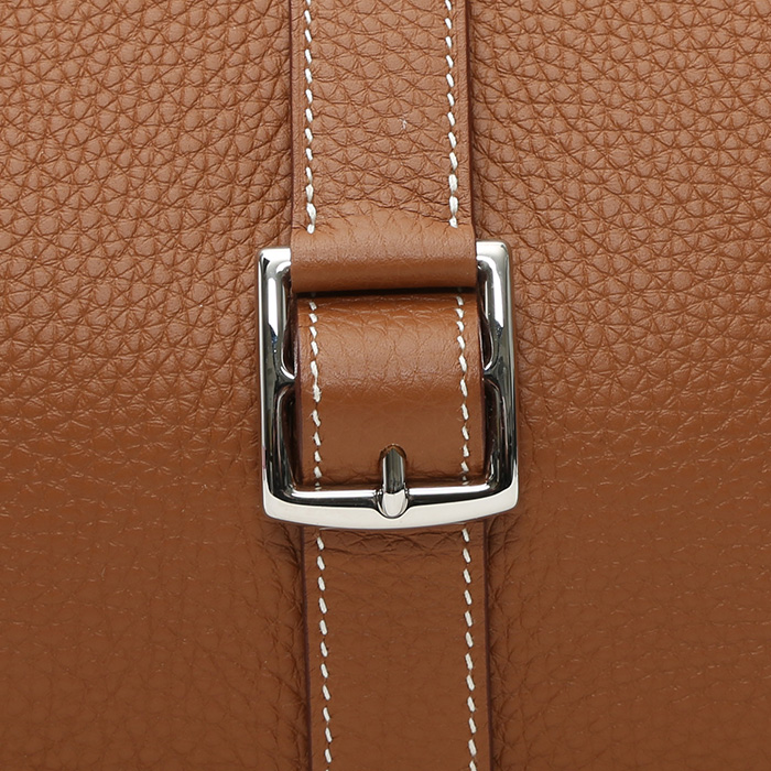 Sac bandoulière Hermès  Halzan en cuir togo gold - Detail D1