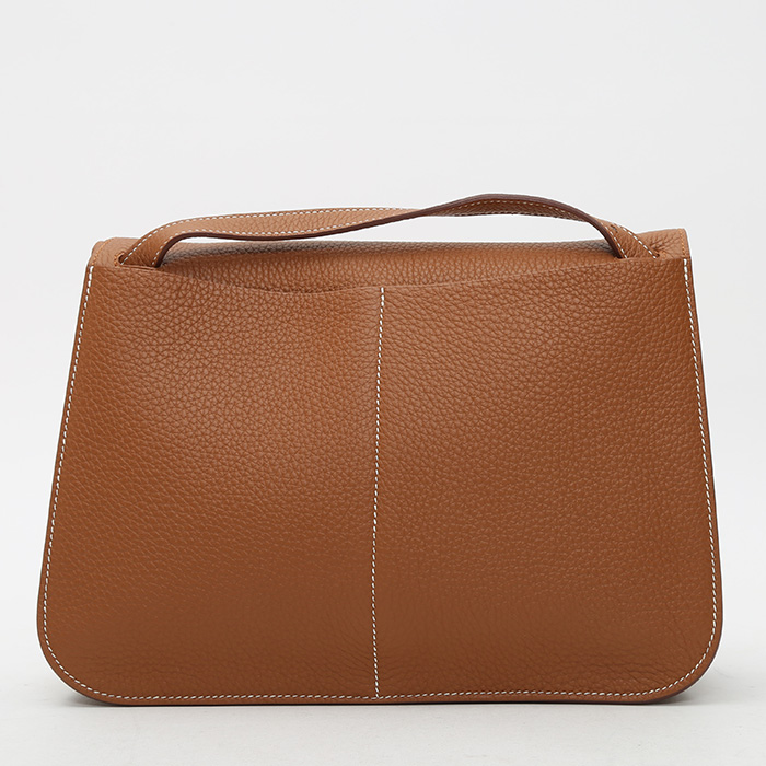 Hermès Halzan shoulder bag in gold togo leather - Detail D7