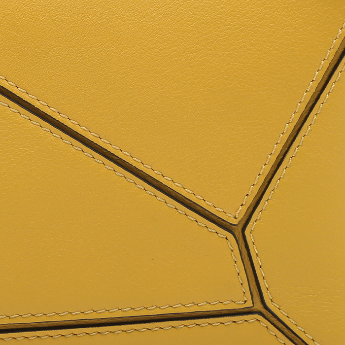 Borsa Loewe  Puzzle  modello piccolo  in pelle gialla - Detail D1