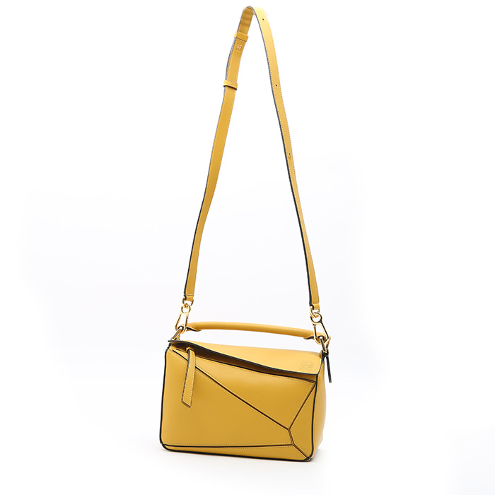 Bolso de mano Loewe  Puzzle  modelo pequeño  en cuero amarillo - Detail D8