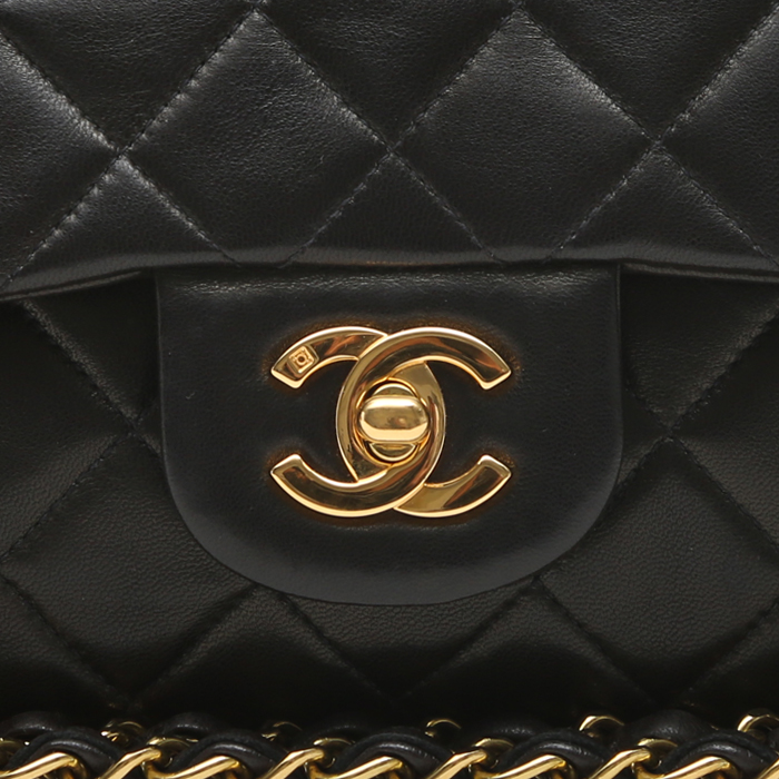 Chanel  Timeless Petit handbag  in black quilted leather - Detail D1
