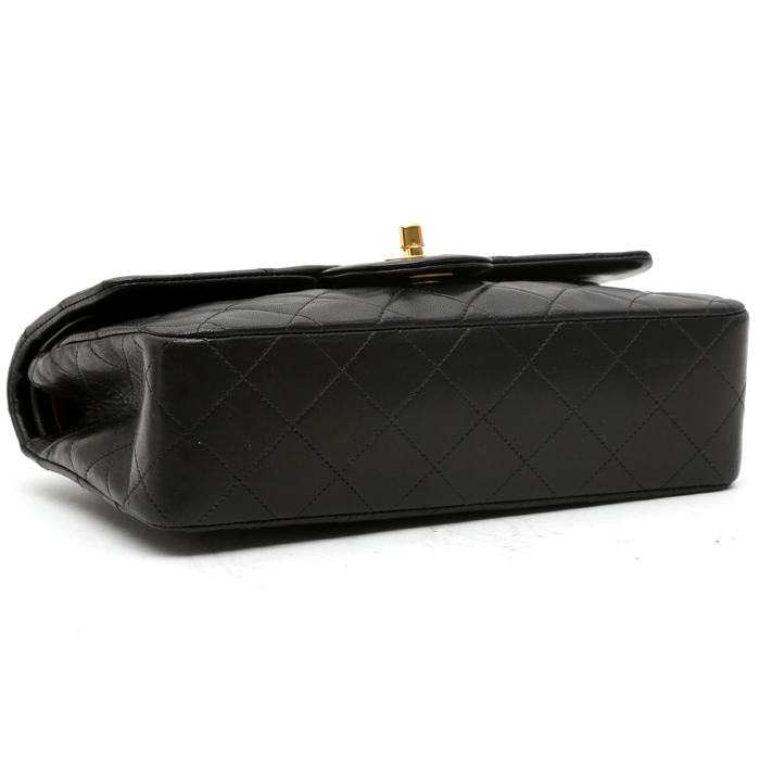 Bolso de mano Chanel  Timeless Petit en cuero acolchado negro - Detail D5