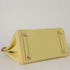 Hermès  Birkin 30 cm handbag  in Jaune Poussin togo leather - Detail D5 thumbnail