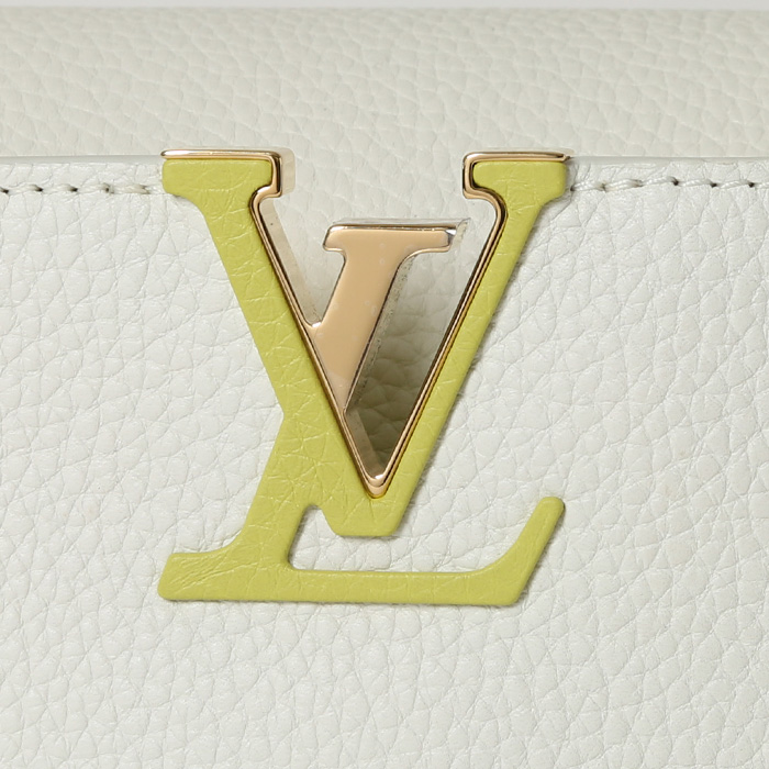 Louis Vuitton  Capucines BB shoulder bag  in white and yellow grained leather - Detail D1