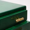 Hermès, Coffret à foulards, en bois, acajou teinté vert vernis et satiné et métal doré, signé, des années 1980 - Detail D2 thumbnail
