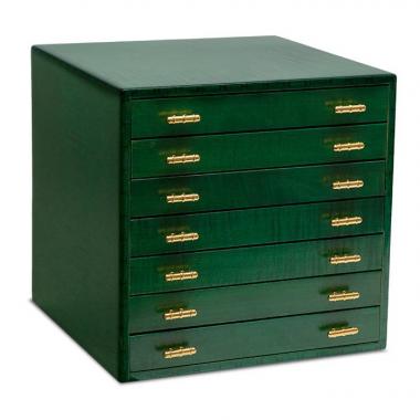 Hermès, Coffret à foulards, en bois, acajou teinté vert vernis et satiné et métal doré, signé, des années 1980