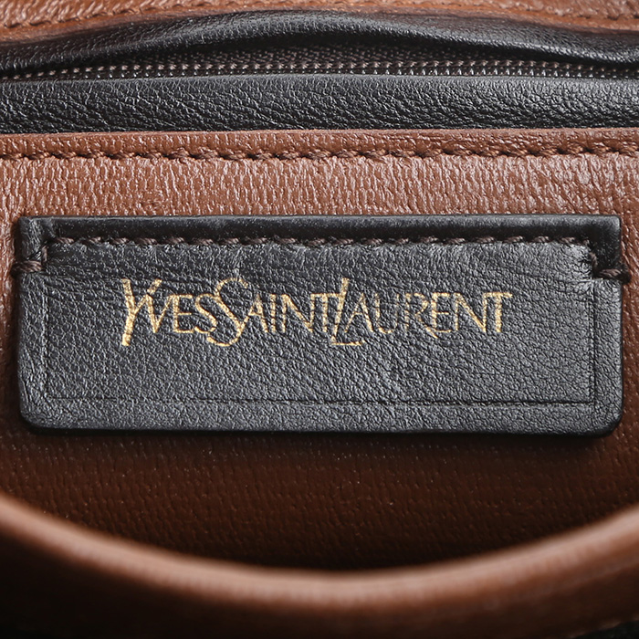 Bolso de mano Saint Laurent  Chyc en cuero marrón - Detail D4