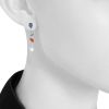 Paire de clips d'oreilles articulée Cartier Meli Melo en platine, diamants et pierres semi-précieuses - Detail D1 thumbnail