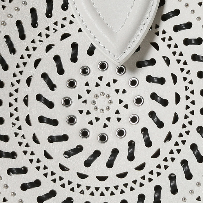 Sac à main Alaïa   en cuir blanc - Detail D1